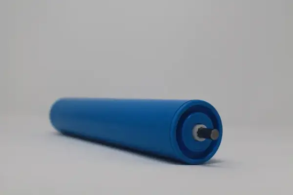 tragrolle aus kunststoff mit federachse rostfrei 50mmx28mm 2.webp